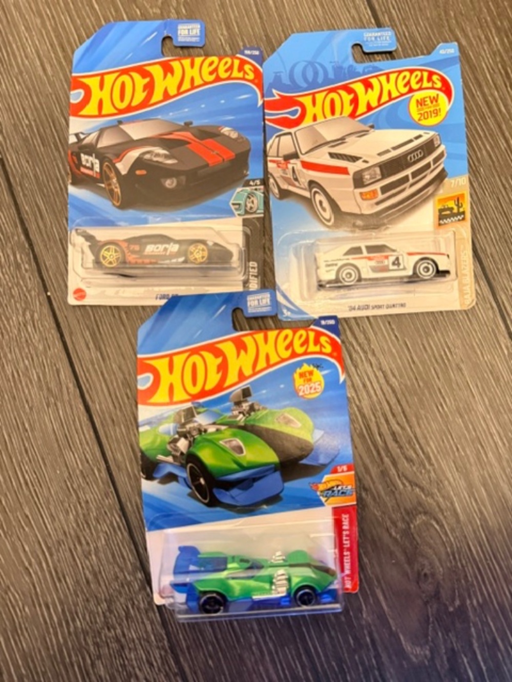 Hot Wheels collectible vehicles (3 pc)